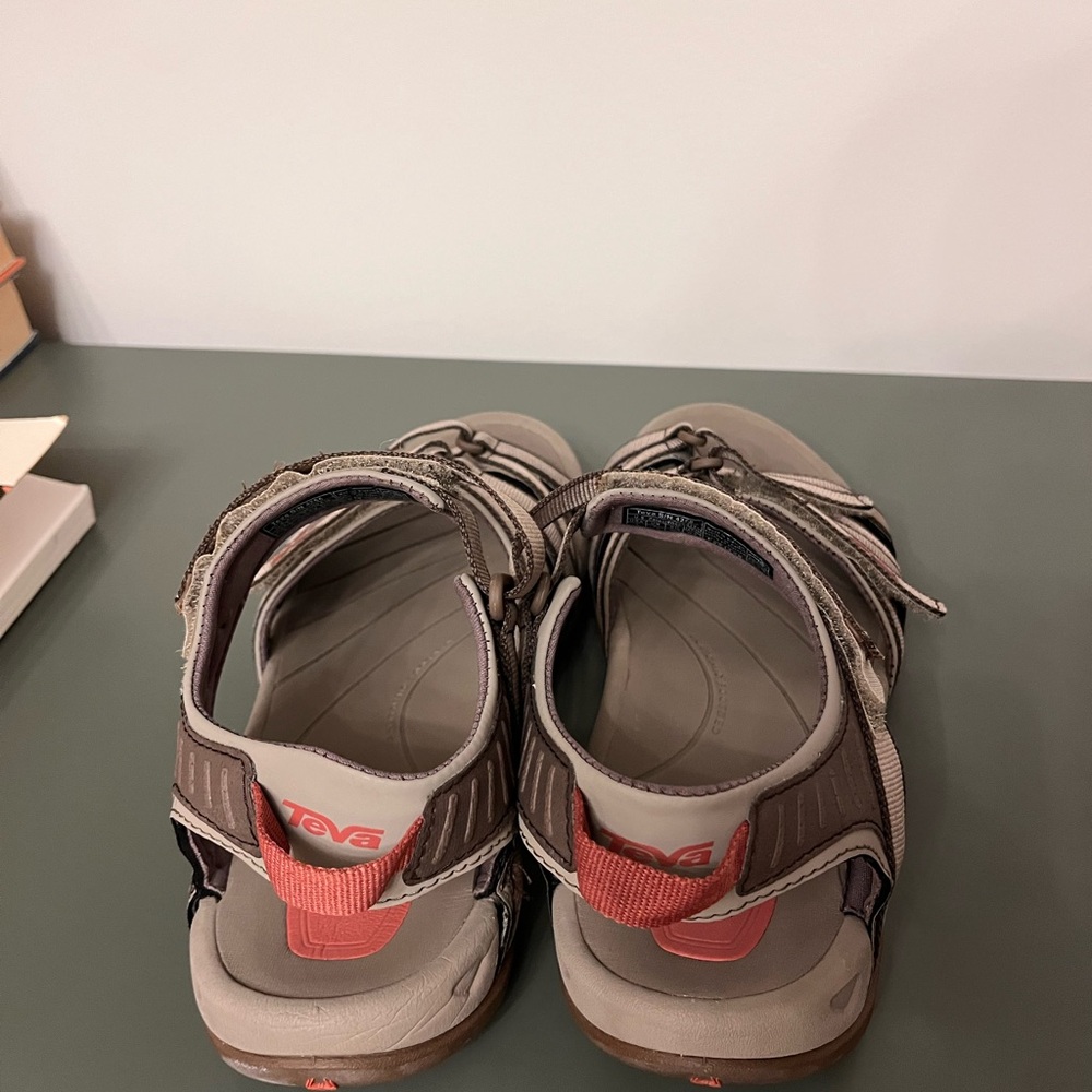 Like New TEVA Tirra Sport Sandal - Strappy Coral and Tan Hiking Sandals - Picture 2 of 5